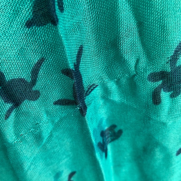 { Icing } Turtle Infinity Scarf - Picture 3 of 3